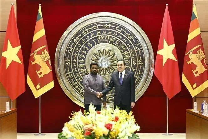 El presidente de la AN, Tran Thanh Man, recibe al presidente de Sri Lanka, Anura Kumara Dissanayaka (Fuente: VNA)