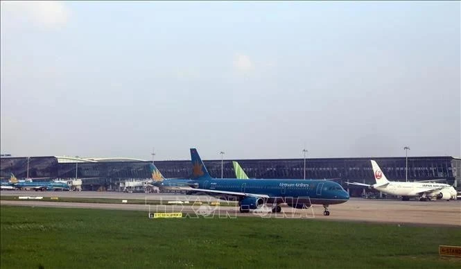 En el aeropuerto internacional de Noi Bai en Hanoi (Fuente: VNA)