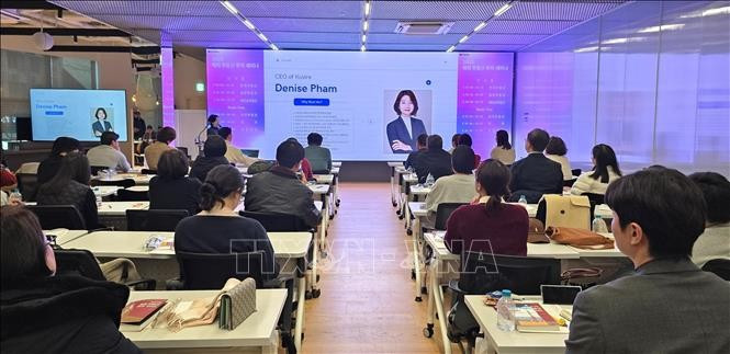 En el seminario (Fuente: VNA)