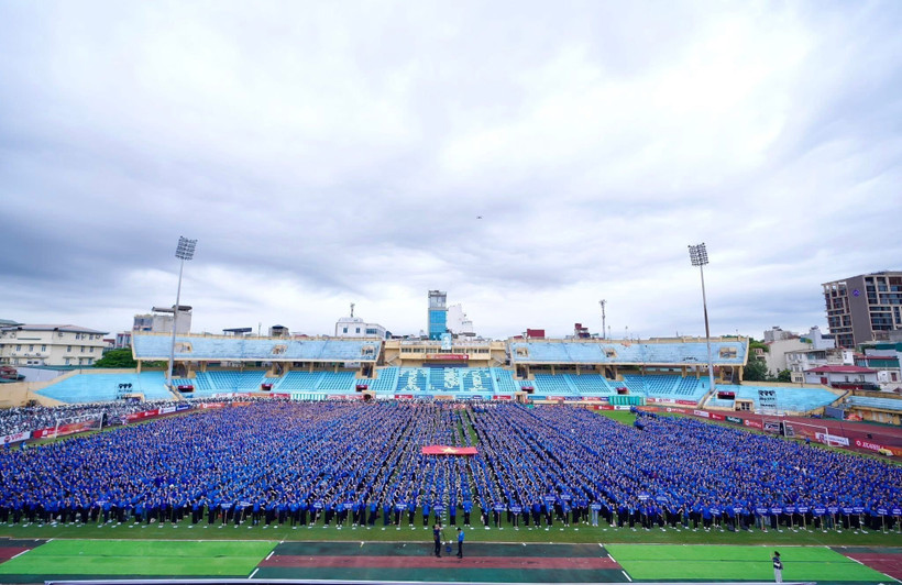 Unos 8.800 voluntarios participarán en las actividades conmemorativas del 80º aniversario de la Revolución de Agosto y el Día Nacional de Vietnam (Fuente: VNA)