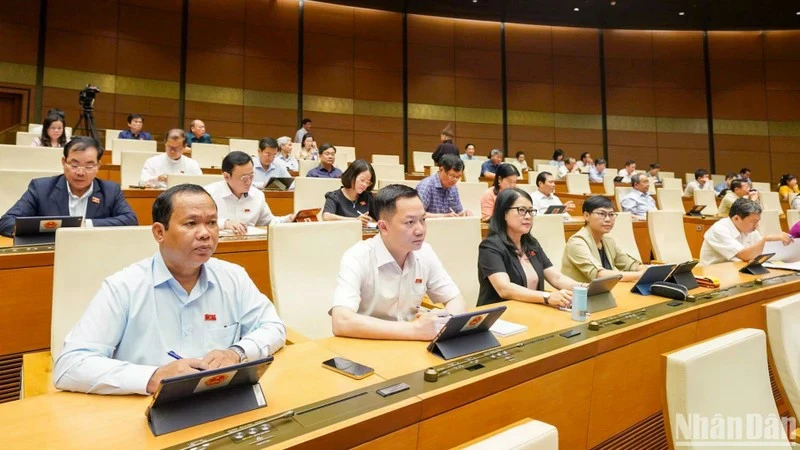 Los diputados de la Asamblea Nacional de Vietnam (Fuente: nhandan.com)