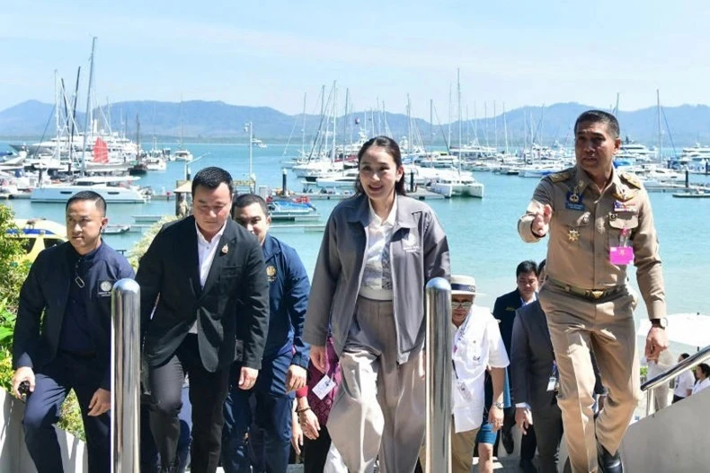 La primera ministra tailandesa, Paetongtarn Shinawatra, reveló el plan para transformar Phuket en un centro turístico de primera categoría (Fuente: Casa del Gobierno tailandés)