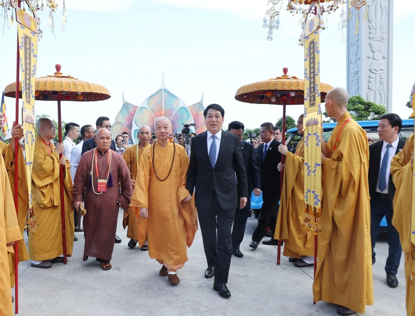 El presidente de Vietnam, Luong Cuong, asiste al evento (Fuente: VNA)