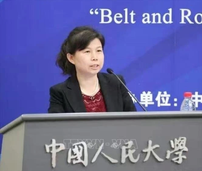 la profesora Liu Ying del Instituto de Estudios Financieros de Chongyang de la Universidad Renmin de China (Fuente: VNA)