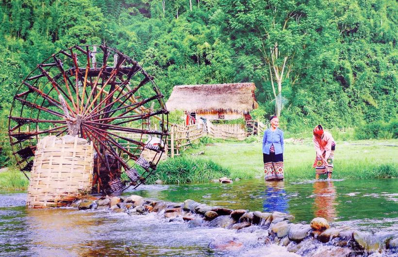 Modelo de turismo comunitario de las personas que viven en la zona de amortiguamiento de la Reserva Mundial de la Biosfera de Nghe An Occidental. Foto: VNA