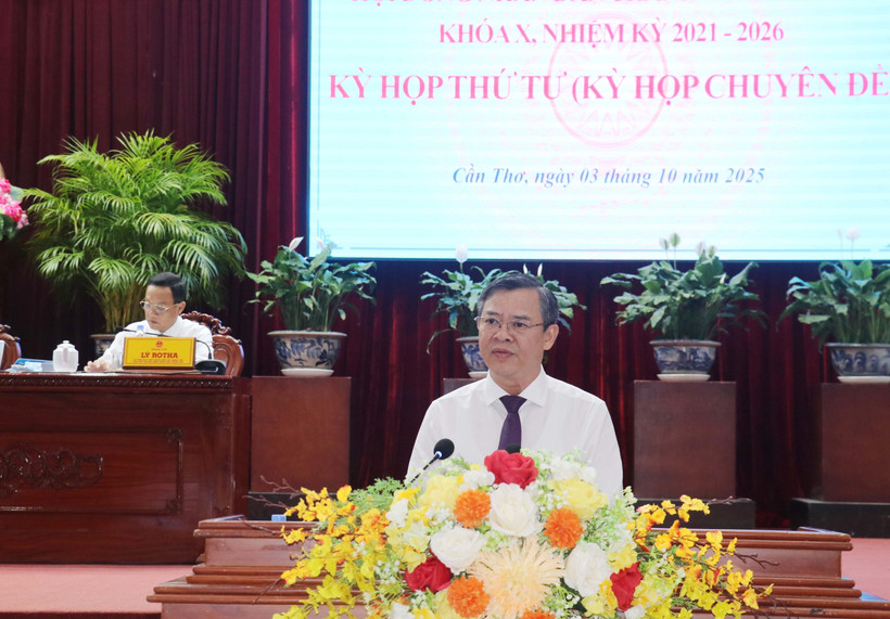 Truong Canh Tuyen, actual subsecretario del Comité del Partido Comunista de Vietnam en la ciudad sureña de Can Tho, fue elegido presidente del Comité Popular municipal (Fuente: VNA)