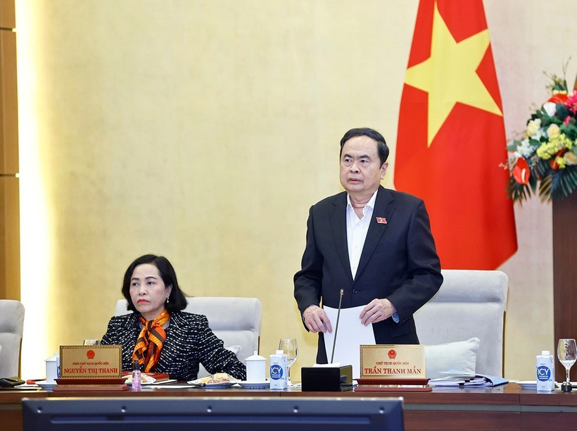 El presidente de la Asamblea Nacional, Tran Thanh Man, habla en la conferencia (Fuente: VNA)