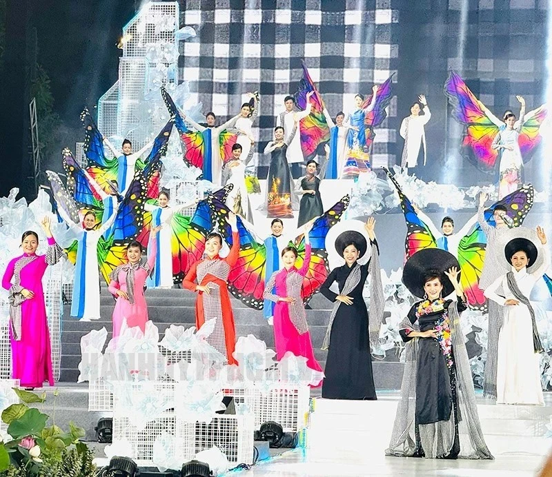 El Festival de Ao Dai en Ciudad Ho Chi Minh en 2024 (Fuente: VNA)