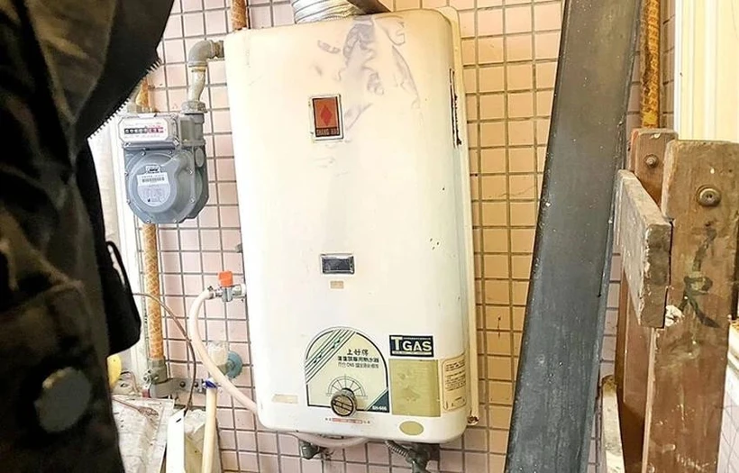 Se cree que la causa de la muerte de las víctimas fue el gas CO de un calentador de agua en un espacio confinado. (Foto: Taipei Times)