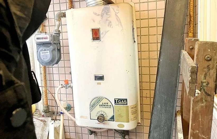 Se cree que la causa de la muerte de las víctimas fue el gas CO de un calentador de agua en un espacio confinado. (Foto: Taipei Times)