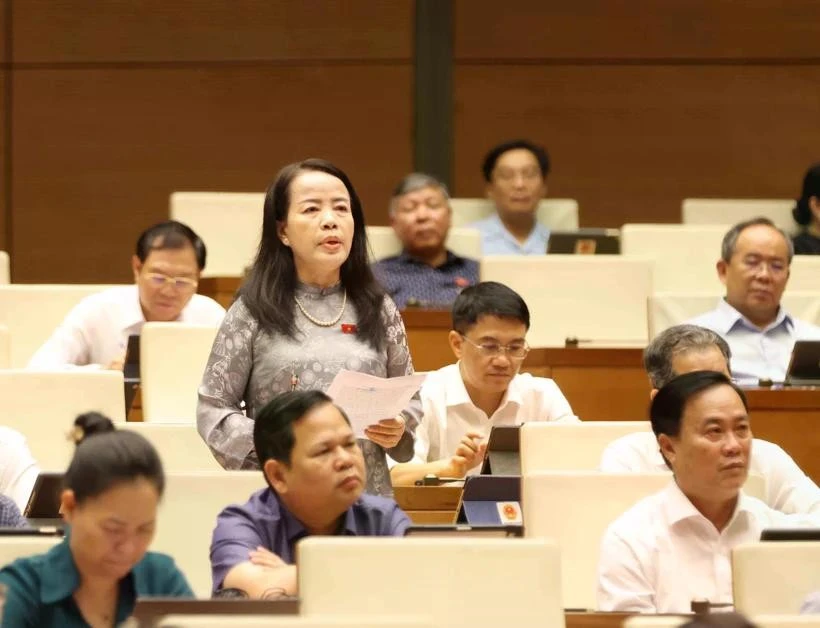 En una sesión de la Asamblea Nacional de Vietnam (Fuente: VNA)