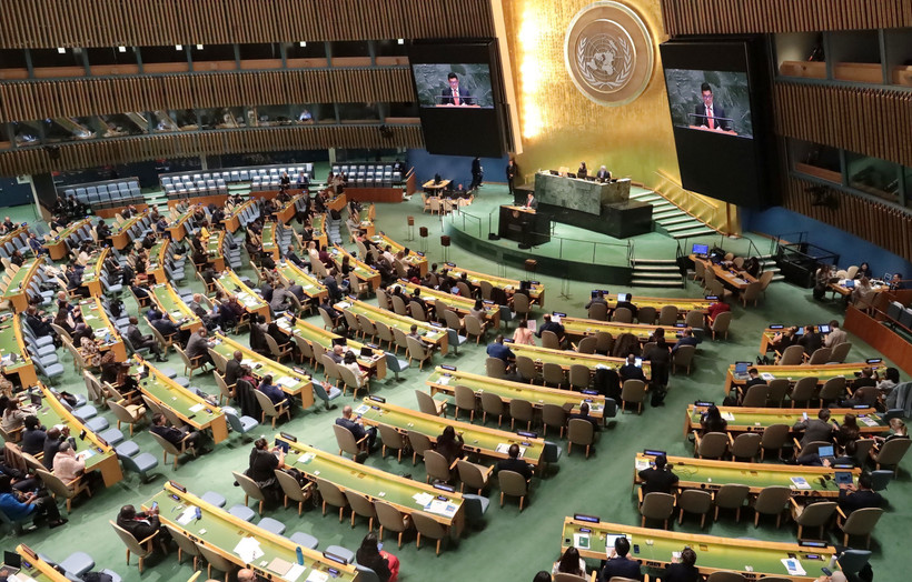 En la sesión plenaria del CDHNU para elegir a sus miembros para el período 2026-2028 (Foto: VNA)