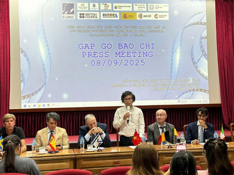 Conferencia de prensa sobre el 15º Festival de Cine Documental Europeo-Vietnamita, celebrada el 8 de septiembre (Foto: VNA)
