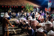 Mercado de sombreros cónicos en Hanoi preserva tradición