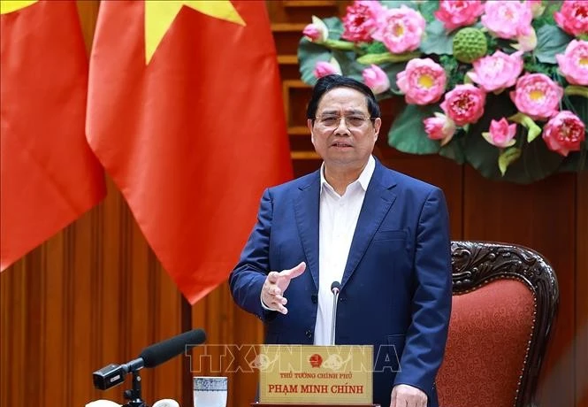 Primer ministro subraya transparencia en inversión para ferrocarril de alta velocidad. (Foto: VNA)