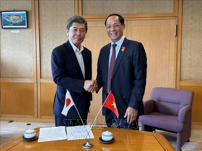 Vicepresidente del Parlamento vietnamita visita prefectura de Oita