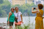 Turistas en Hanoi (Fuente: VNA)