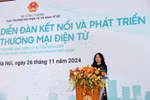 Le Hoang Oanh, jefa del Departamento de Comercio Electrónico y Economía Digital, pronuncia un discurso en el foro(Fuente: VNA)