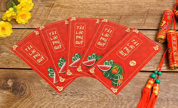 Regalar dinero para buena suerte en la fiesta vietnamita de Tet ảnh 1