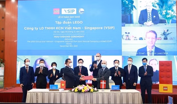 Provincia vietnamita de Binh Duong facilita construcción de fábrica de LEGO ảnh 1