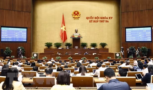 Vota Parlamento vietnamita resolución para aprobar liquidación presupuestaria estatal ảnh 2