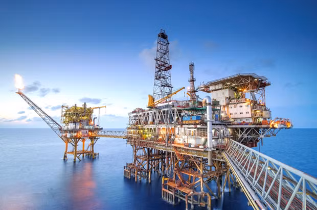 Destacan eficacia de sistema compresor de gas en yacimiento Rong ảnh 1