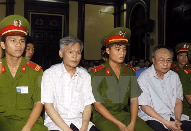 Dos condenados a muerte en severo caso corruptivo en Vietnam ảnh 1
