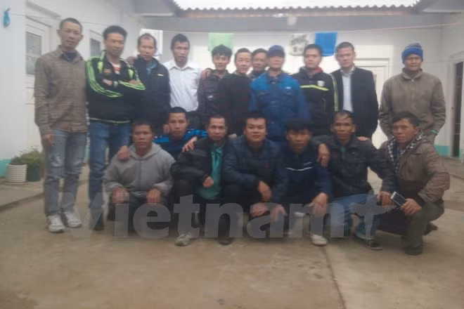 Retorna a Vietnam último grupo de trabajadores nacionales en Argelia ảnh 1