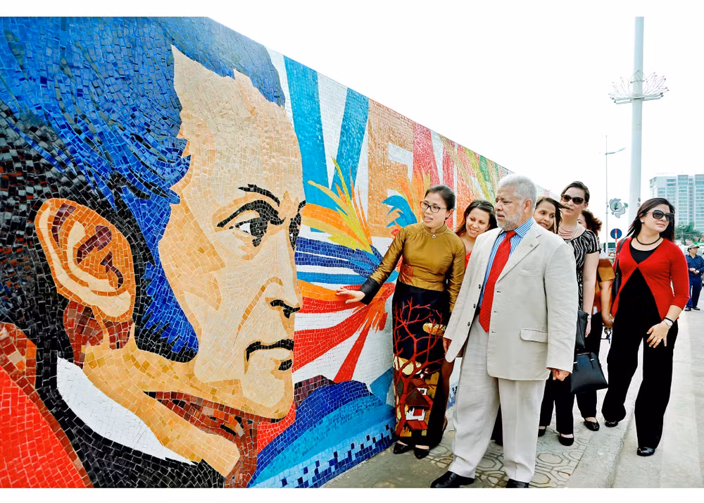 Imagen de Bolívar honrada en “obra del milenio de Hanoi” ảnh 2