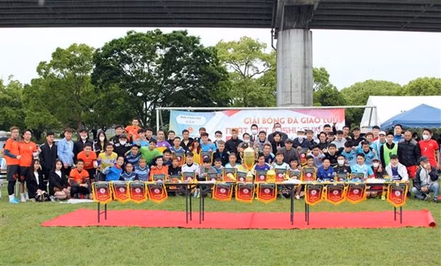 Torneo de fútbol fomenta vínculo entre vietnamitas y japoneses&nbsp; ảnh 1