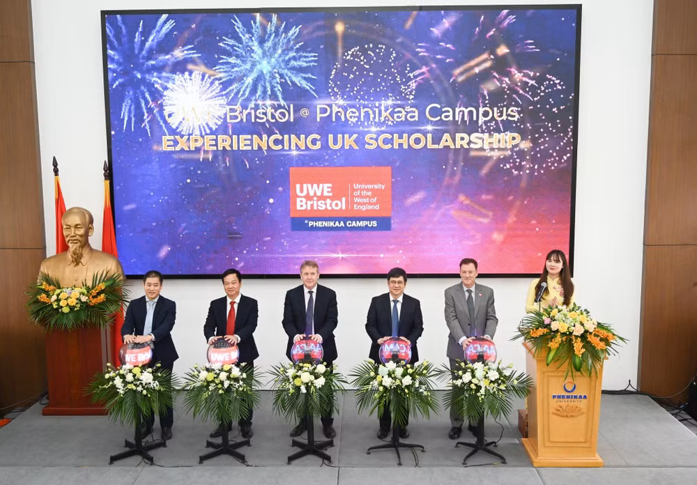 Lanzan beca para estudio de educandos vietnamitas en el Reino Unido ảnh 1