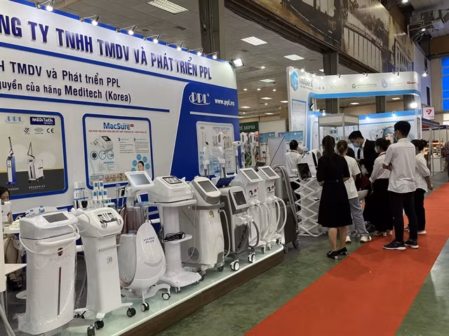 Abren en Hanoi exposición internacional de industria farmacéutica ảnh 1