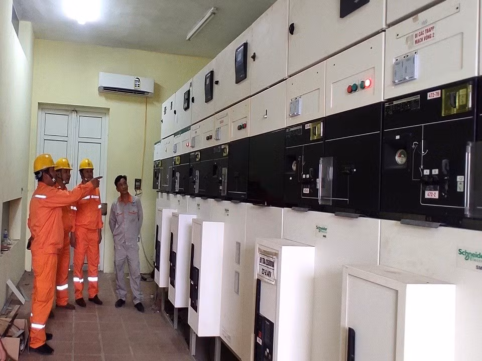 Garantizan suministro de electricidad para competencias y alojamiento en SEA Games 31 ảnh 1