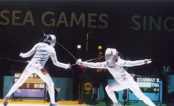 Efectúan exposición “Aspiración a brillar” en honor a SEA Games 31 ảnh 1