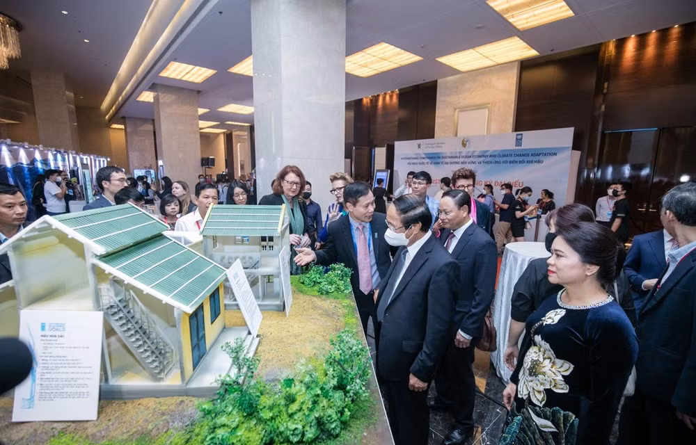 UNDP comprometido a asistir construcción de otras mil 450 casas resilientes a inundaciones en Vietnam ảnh 1