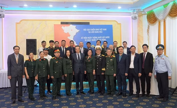 Asociación de Veteranos Vietnamitas en Rusia celebra efemérides nacionales ảnh 1