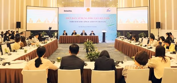 Buscan aplicar normas internacionales de información financiera en Vietnam ảnh 1