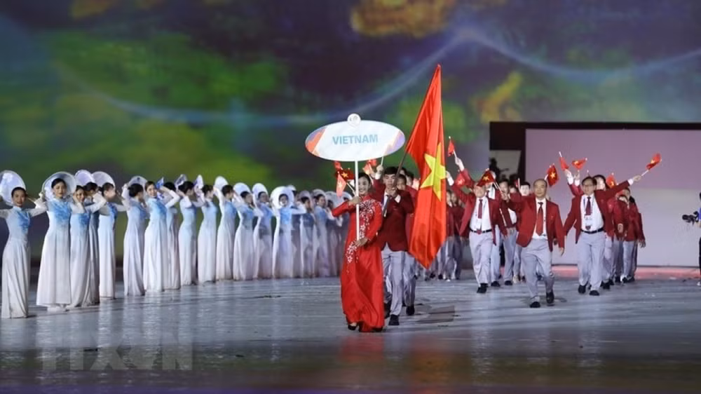 Amigo extranjero impresionado ante celebración de SEA Games de Vietnam ảnh 2