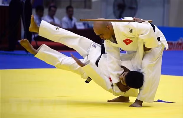 SEA Games 31: judokas vietnamitas ganan dos medallas de oro en primer día de competencia ảnh 1