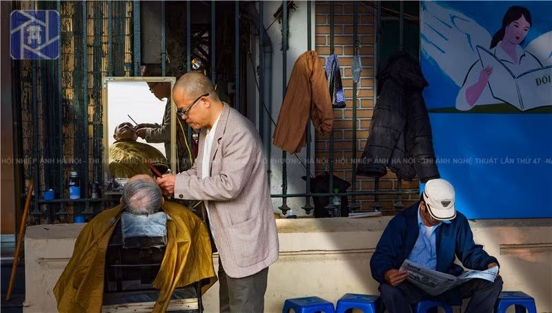 [Fotos] Efectúan una exposición fotográfica sobre Hanoi ảnh 3