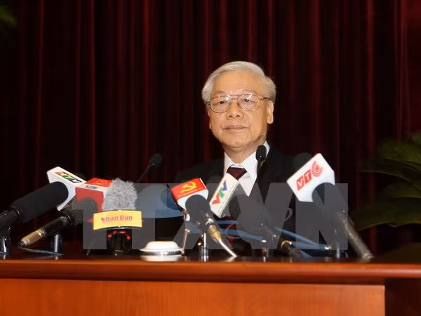 Líder del Partido Comunista de Vietnam urge reforma de modelo económico ảnh 1