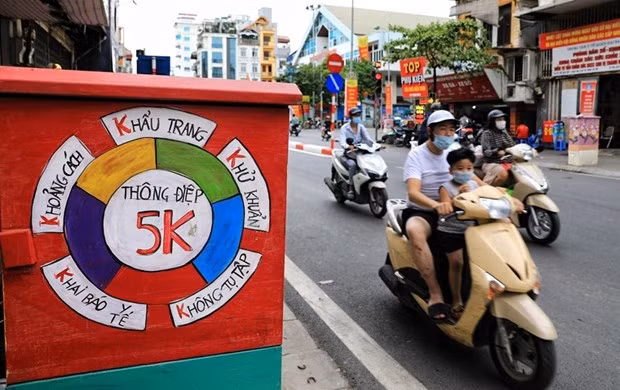 Exigen en Vietnam acelerar vacunación y garantizar protocolos sanitarios contra COVID-19 ảnh 1