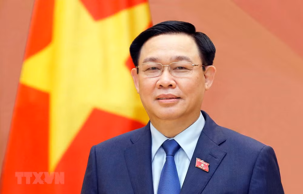 Dirigente vietnamita felicita a Letonia por Día de Proclamación de la Independencia ảnh 1