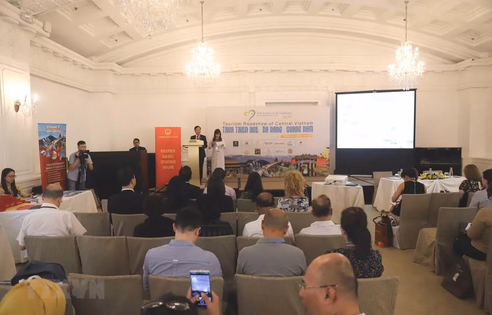 Promueven atracción turística de Vietnam en Singapur ảnh 1