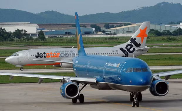 Reprograman aerolíneas vietnamitas vuelos nacionales por tifón Matmo ảnh 1