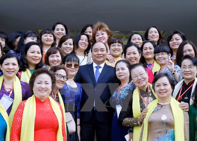 Premier elogia aportes de mujeres empresarias al desarrollo nacional ảnh 1