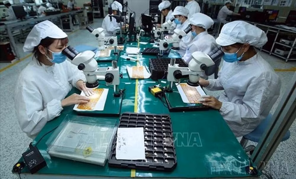 Vietnam registra superávit comercial con Europa y América en 2023 ảnh 2