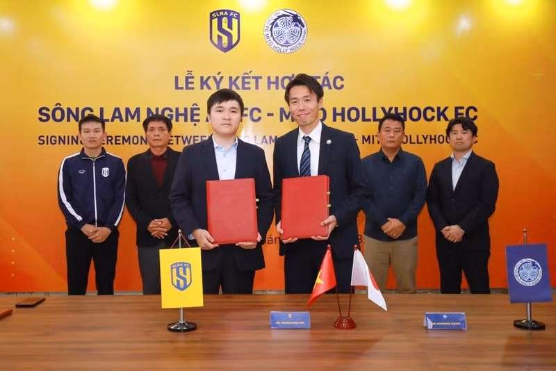 Club de fútbol de Japón apoya al equipo vietnamita en mejorar estructura organizativa ảnh 1 Club de fútbol de Japón apoya al equipo vietnamita en mejorar estructura organizativa ảnh 1