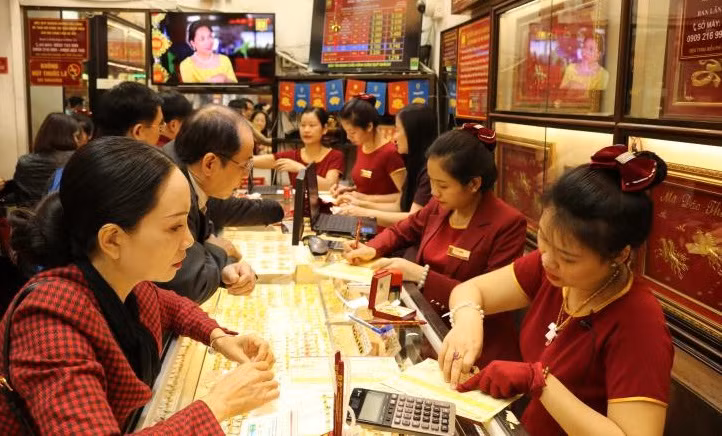 Primer ministro de Vietnam exige estabilizar mercado del oro ảnh 1