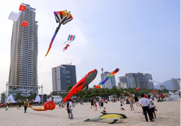 Ciudad vietnamita lograría crecimiento económico de 6,5% en 2024 ảnh 1 Ciudad vietnamita lograría crecimiento económico de 6,5% en 2024 ảnh 1